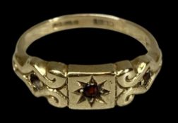 9CT GOLD RING, set with a small ruby, size K, 2g Provenance: private collection Conwy