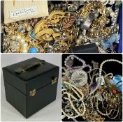 ASSORTED COSTUME JEWELLERY Provenance: private collection Cheshire
