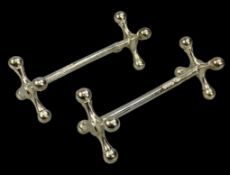 PAIR OF GEORGE V SILVER KNIFE RESTS, Sheffield 1933, 8cms (l), 3ozt Provenance: private collection