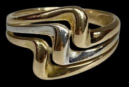 BI-COLOUR 9CT GOLD 'WAVY' DESIGN RING, size K, 2g Provenance: private collection Conwy