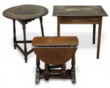 ANTIQUE & LATER OAK FURNITURE comprising lowboy with rectangular plank top over frieze drawer,