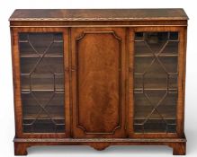 FINE QUALITY 20TH CENTURY MAHOGANY BOOKCASE, central door flanked by two astragal glazed doors,