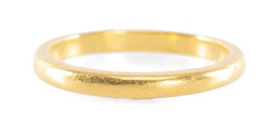 GENT'S 22CT GOLD WEDDING RING, ring size No. 2, 8.2g Provenance: deceased estate Wirral