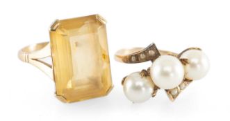 9CT GOLD TOPAZ DRESS RING, the rectangular-cut stone approx. 18 x 13mms, size N, 5.8g; and a 14ct