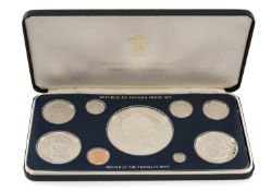 REPUBLIC OF PANAMA PROOF COIN SET, 1975, issued by the Franklin Mint, nine coins, boxed and with