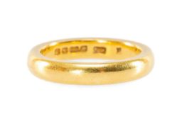 22CT GOLD WEDDING BAND, size M 1/2, 8.2g Provenance: private collection Ceredigion, by family