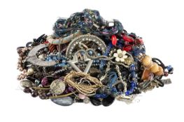 ASSORTED COSTUME JEWELLERY Provenance: private collection Glamorgan Comment: inspection advised.