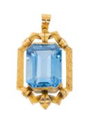 YELLOW METAL SYNTHETIC BLUE SPINEL PENDANT, the rectangular step-cut stone measuring 2 x 1.5cms