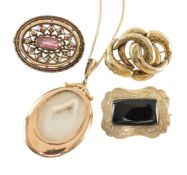 ASSORTED JEWELLERY comprising 9ct gold agate pendant on 9ct gold chain (4.9g not including agate),