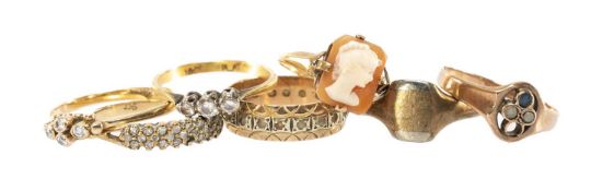 ASSORTED GOLD DIAMOND & OTHER RINGS, comprising 5x 9ct rings, 1x 8ct ring and 1x 18ct diamond