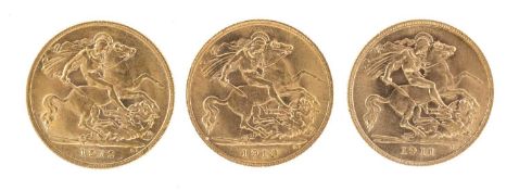 GEORGE V HALF SOVEREIGNS, 1911, 1912 & 1913, weight 11.95g Provenance: deceased estate Gwynedd