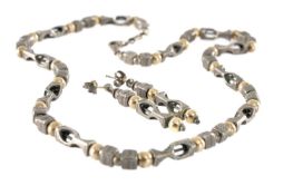 BRUTALIST STYLE STERLING SILVER & GOLD BEADED SUITE OF JEWELLERY, comprising choker necklace