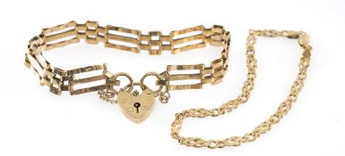 9CT GOLD GATE-LINK BRACELET with padlock clasp and safety chain, 8.6g; and a 9ct gold fancy chain