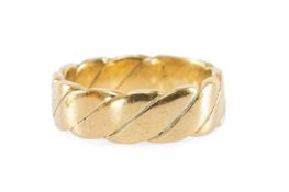 9CT GOLD ROPE-TWIST RING, ring size P, approx. wt. 6.5g Provenance: private collection Glamorgan