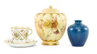 ROYAL WORCESTER PEACH GROUND JAR & COVER, manufactured for Stonier & Co., 16.5cms (h); Victorian