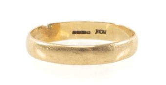 9CT GOLD GENT'S WEDDING RING (misshapen), size T, 1.75g Provenance: private collection Cheshire