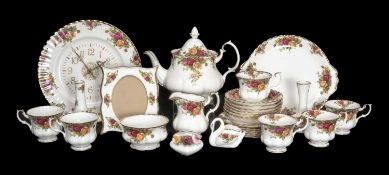 ROYAL ALBERT OLD COUNTRY ROSES TEAWARE, 22 pieces, with ornaments including photograph frame and