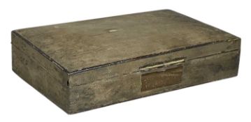 GEORGE VI SILVER CIGARETTE BOX, of rectangular form, engine turned decoration, wood-lined