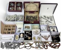 COLLECTION OF BOXED JEWELLERY WITH PEARLS Provenance: private collection Denbighshire