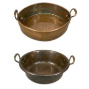 19TH CENTURY COPPER TURBOTIÈRE, of oval form, two handled with perforated lifting rack, 14 (h) x