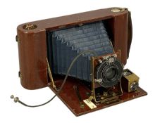 J. LIZARS 'CHALLENGE' PLATE CAMERA, with Ross of London lens Provenance: private collection Gwynedd