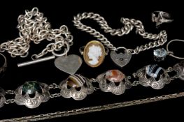 SILVER / WHITE METAL JEWELLERY, including Tiffany style necklace with T-bar and heart-shaped