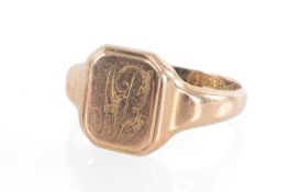 9CT ROSE GOLD SIGNET RING, size O, 3.4g Provenance: private collection Cheshire