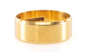18CT GOLD WIDE WEDDING BAND, ring size W, 7.1g Provenance: private collection Carmarthenshire, by