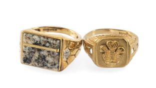 GENT'S 9CT GOLD SERPENTINE INSET SIGNET RING, shoulders set with tiny diamonds, size S; and a 9ct