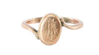 9CT GOLD SIGNET RING, size K, 2.1g Provenance: private collection Cheshire