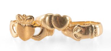 9CT GOLD CLADDAGH RING, size T; 9ct gold belt ring, size O; and a 9ct gold conjoined hearts ring,