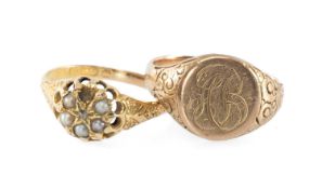 9CT GOLD ENGRAVED SIGNET RING, initialled 'AB', with scroll engraved shoulders, size M, unmarked,
