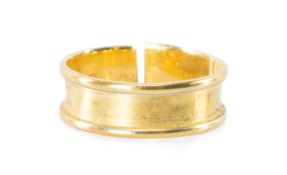 18CT GOLD WEDDING BAND (cut), 2.8g Provenance: deceased estate Gwynedd