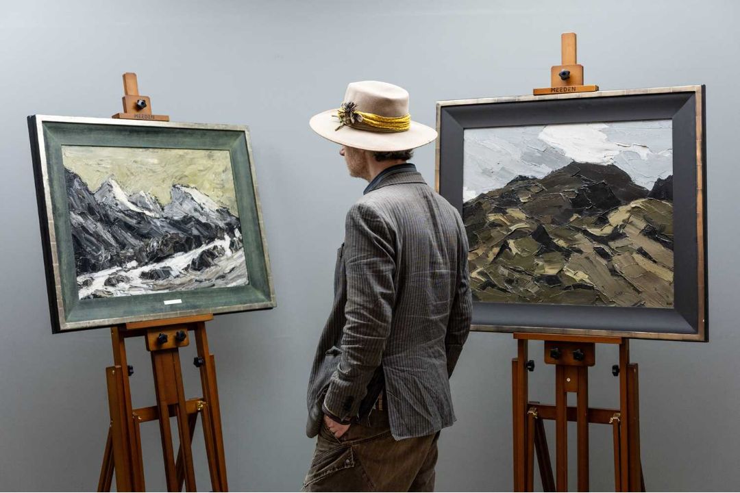 ‡ SIR KYFFIN WILLIAMS RA (Welsh, 1918-2006) oil on canvas - entitled 'The Moelwyns in Winter', - Image 7 of 30