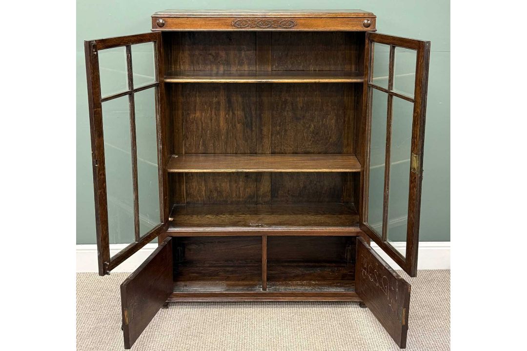 EDWARDIAN OAK BOOKCASE CUPBOARD, with twin glazed doors and base cupboard doors, 144 (h) x 103 (w) x - Image 5 of 5