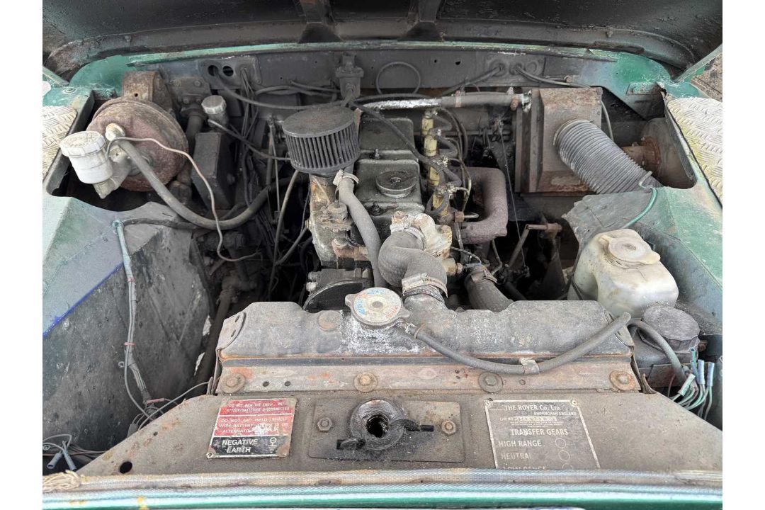 LAND ROVER 1968, DTU 634F, colour green and with contents Collection in situ from address in - Image 3 of 11