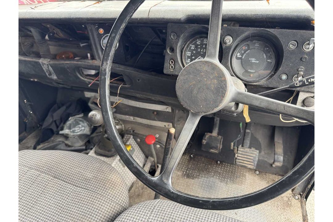 LAND ROVER 1968, DTU 634F, colour green and with contents Collection in situ from address in - Image 8 of 11