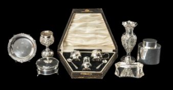ASSORTED SILVER COLLECTABLES & TABLEWARE, including cased three-piece cruet, double spirit