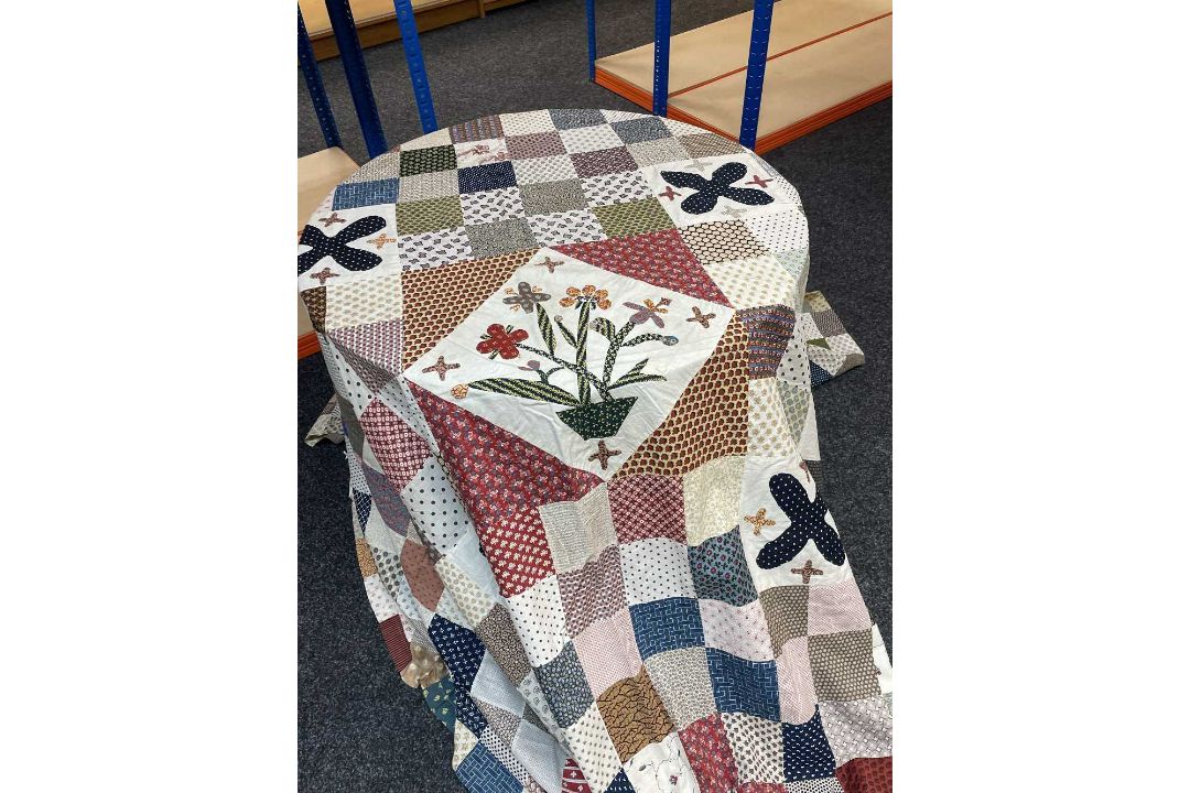 ANTIQUE WELSH PATCHWORK COVERLET, or quilt face, from the family of the artist Carey Morris (1882- - Image 2 of 15