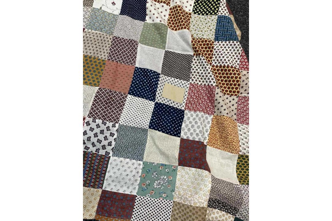 ANTIQUE WELSH PATCHWORK COVERLET, or quilt face, from the family of the artist Carey Morris (1882- - Image 13 of 15