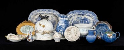 VICTORIAN POTTERY CHEESE BELL ON STAND, two Victorian blue and white printware meat plates, Royal
