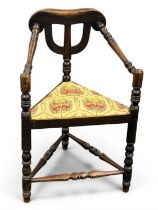 OAK TURNER'S CHAIR, circa 1900, with bobbin-turned frame and triangular seat, 85 (h) x 55 (w) x