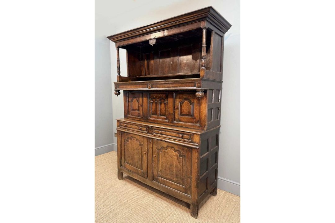 18TH CENTURY WELSH OAK TRIDARN, panel-back canopy top on turned supports, central section of arch - Image 3 of 12