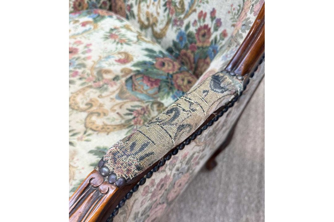 PAIR OF 20TH CENTURY LOUIS XVI STYLE BERGÈRE À OREILLES, 104 (h) x 77cms (w) (2) Provenance: - Image 5 of 6