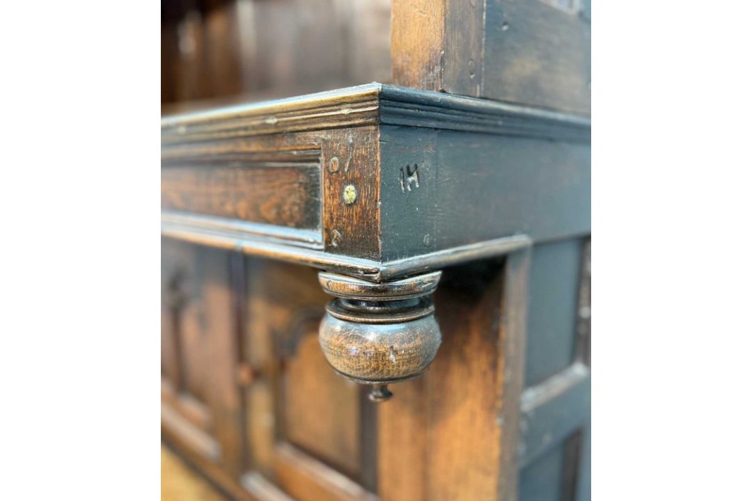 18TH CENTURY WELSH OAK TRIDARN, panel-back canopy top on turned supports, central section of arch - Image 6 of 12