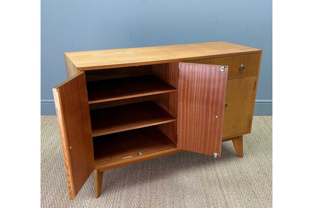MID-CENTURY SIDEBOARD, 84 (h) x 122 (w) x 46cms (d) Provenance: consigned via West Wales Comments: - Image 6 of 6