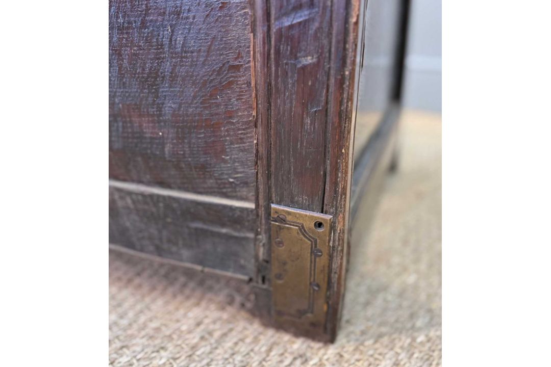18TH CENTURY WELSH JOINED OAK CARVED COFFER, 53 (h) x 128 (w) x 53cms (d) Provenance: consigned - Image 10 of 10