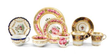 WORCESTER & COALPORT BONE CHINA CUPS & SAUCERS, comprising Chamberlain Worcester Imari pattern trio,