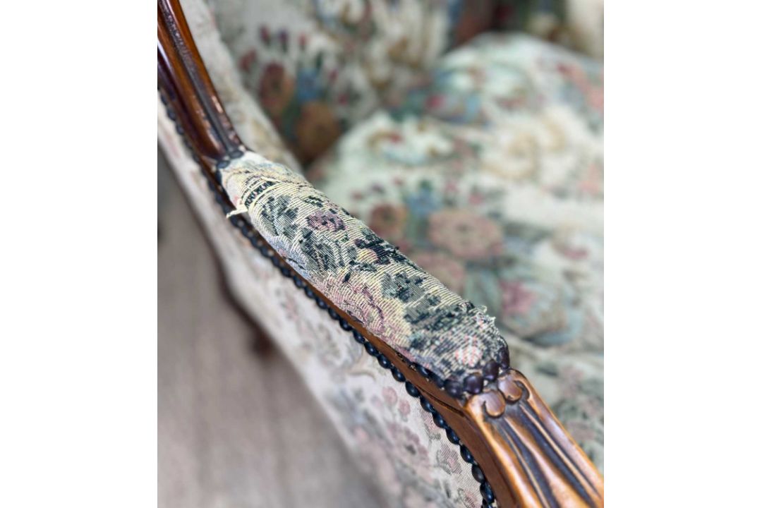 PAIR OF 20TH CENTURY LOUIS XVI STYLE BERGÈRE À OREILLES, 104 (h) x 77cms (w) (2) Provenance: - Image 3 of 6