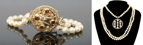 THREE ITEMS OF PEARL JEWELLERY, comprising short pendant necklace with unmarked yellow metal